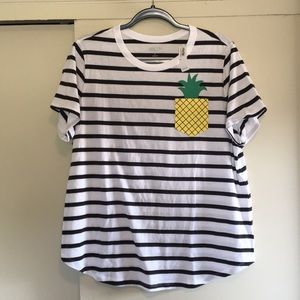 Old navy black & white striped tee